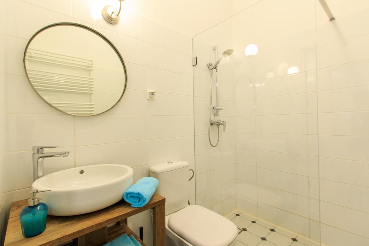 Rental Apartments Wilcza Warsaw Exterior photo